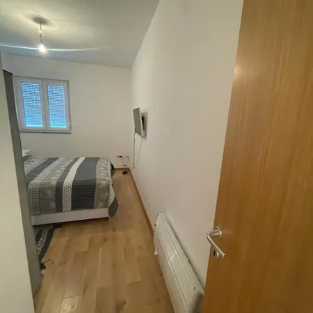 Apartment Aida *